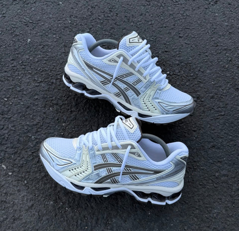 ASICS GEL TRAINERS SILVER GREY