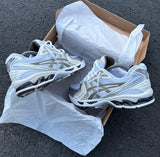 ASICS GEL TRAINERS SILVER GREY