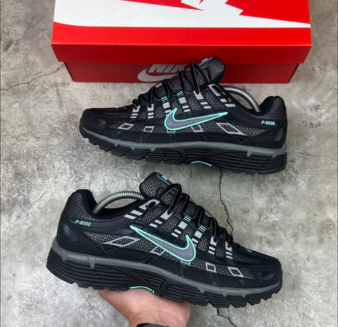 NIKE P TRAINERS BLACK TIFFANY