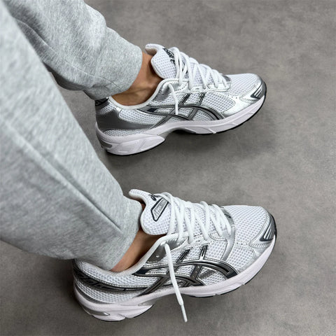 ASICS GEL TRAINERS WHITE SILVER
