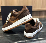 NIKE AIR FORCE 1 MOCHA