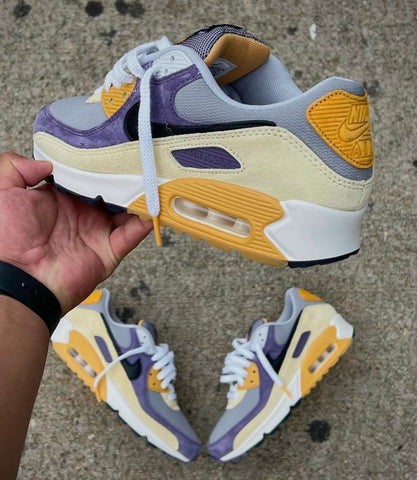 NIKE AIR MAX 90 GOLD VIOLET